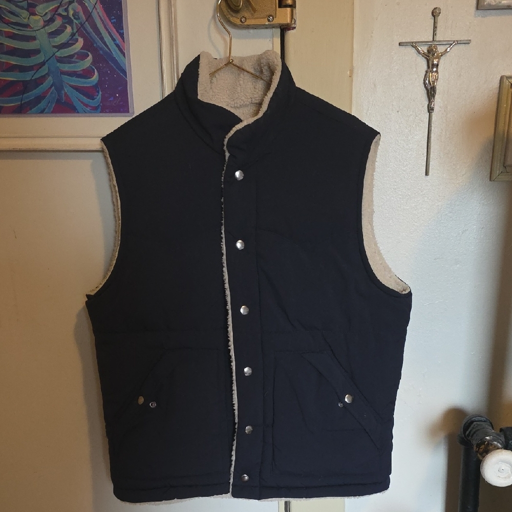 Men's Reversable Sherpa Vest